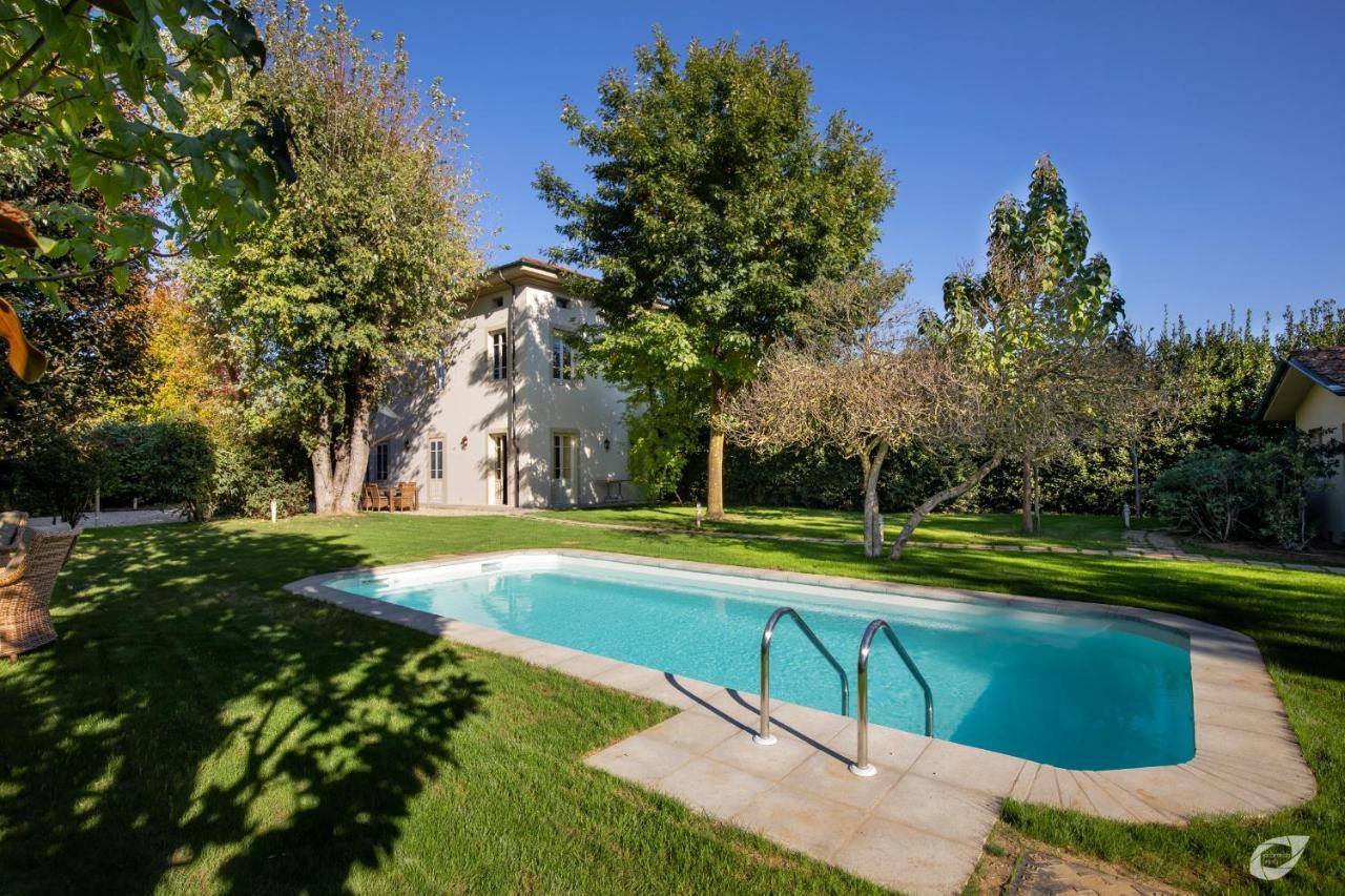 Villa Giardino Lucca Heated Pool, 2 Miles Lucca Capannori Luaran gambar